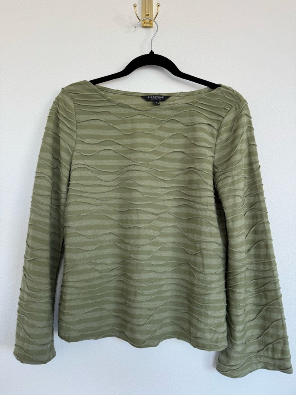 Liverpool LA Textured Bell-Sleeve Top
